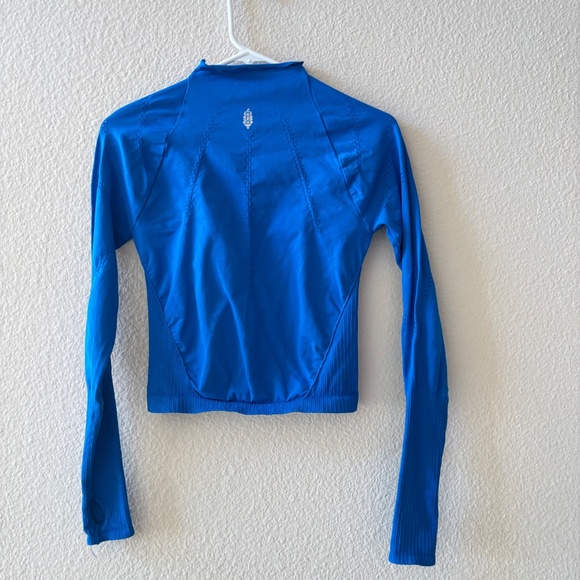 Free People Movement Good Karma High-Neck Layer Size M/L - Picture 7 of 8